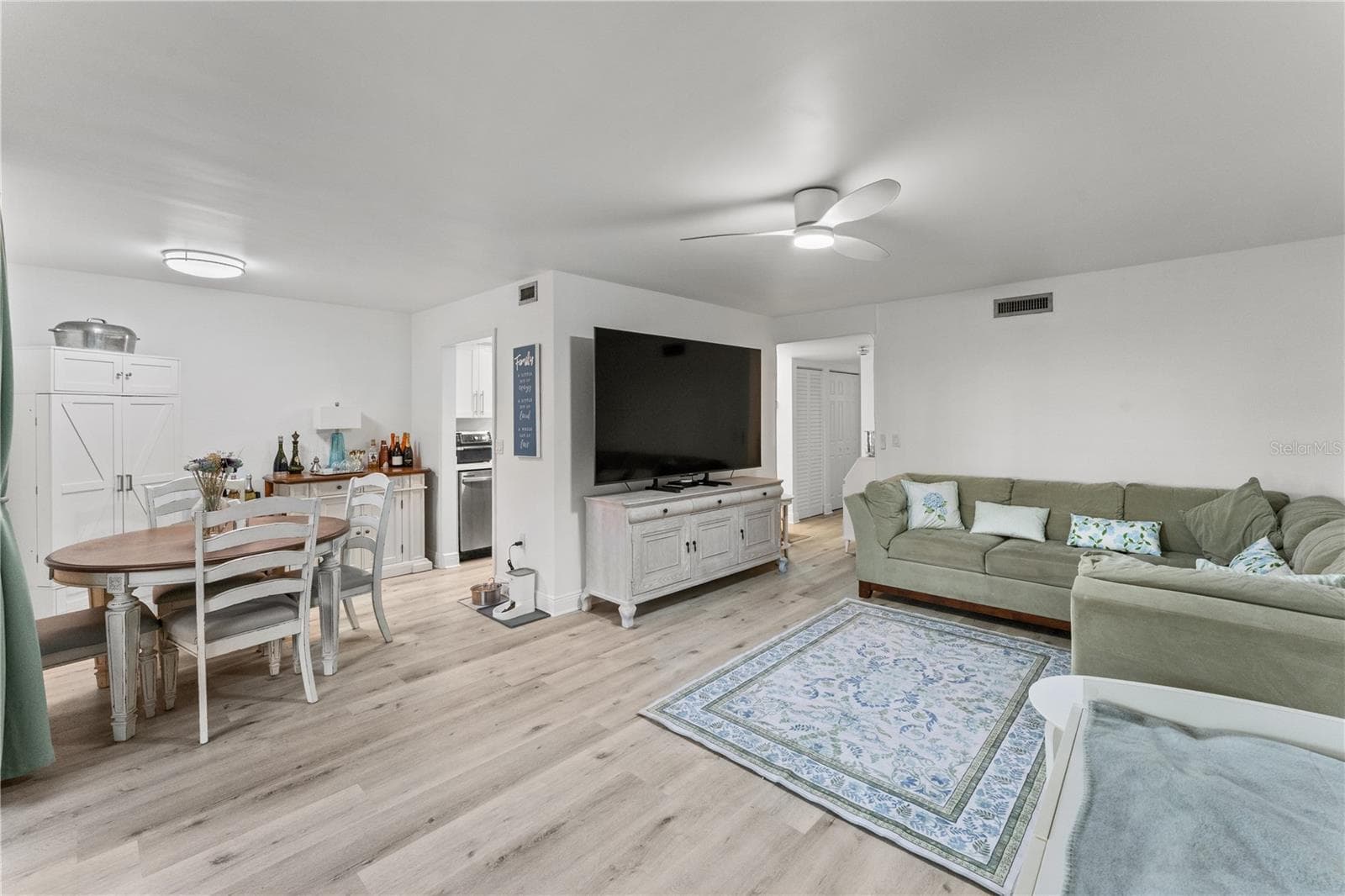 Condominium at 11538 7TH LN N #1303, ST PETERSBURG, photo 10 of 25