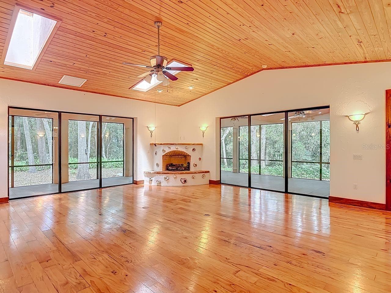 Single Family Residence at 250 GARDEN ST, LAKE HELEN, photo 8 of 44