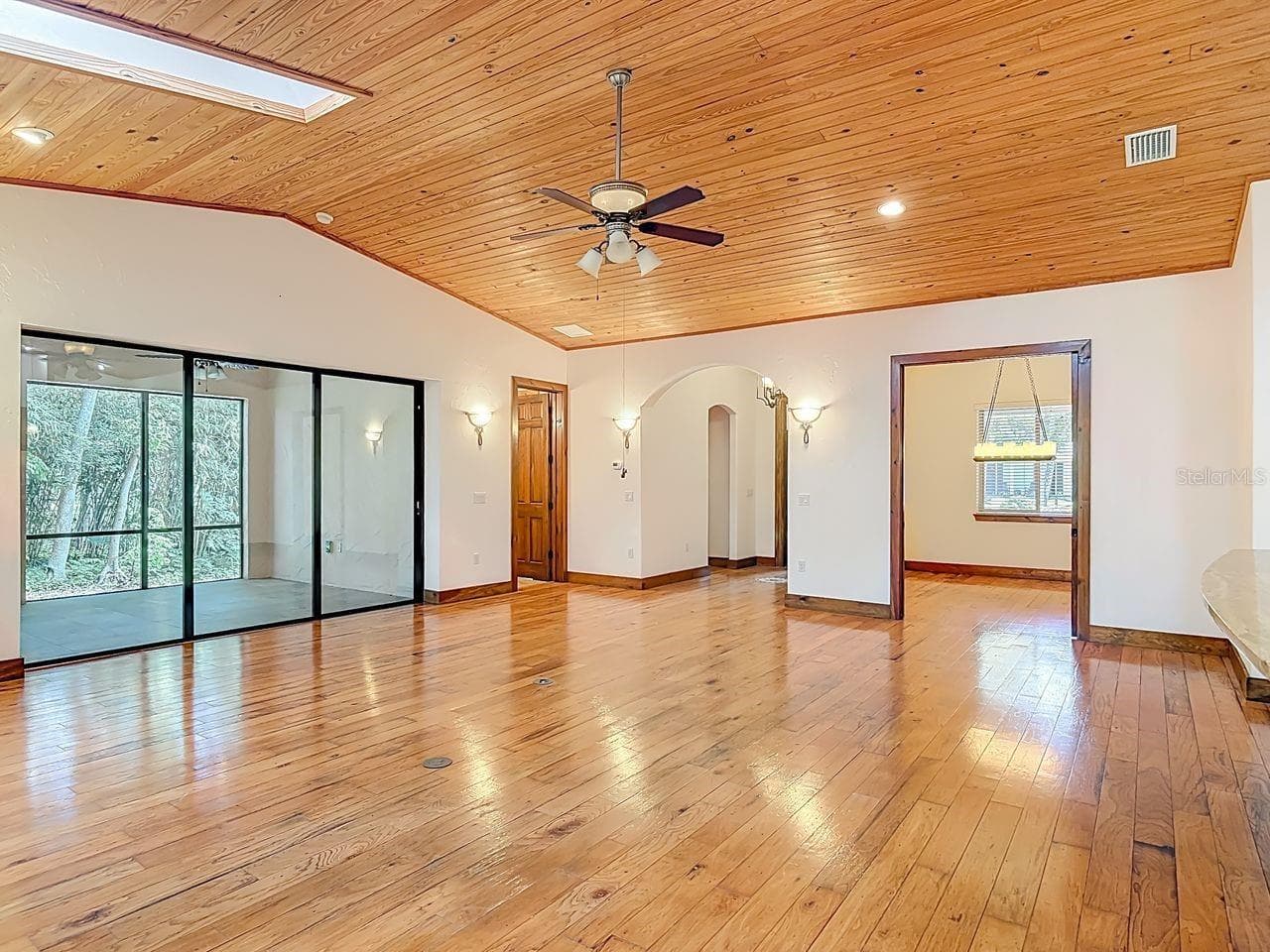 Single Family Residence at 250 GARDEN ST, LAKE HELEN, photo 9 of 44