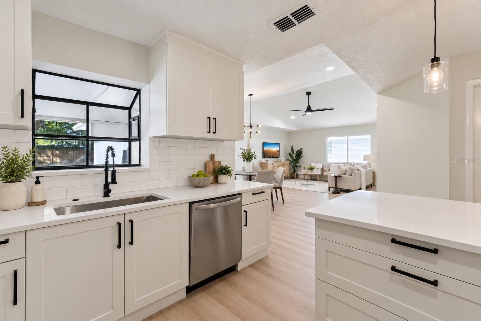 Single Family Residence at 3455 JUJUBE DR, ORLANDO, photo 8 of 59