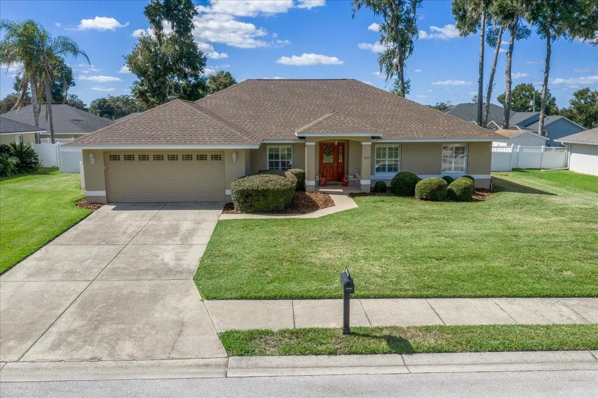 Single Family Residence at 3202 SE 24TH AVE, OCALA, photo 2 of 37
