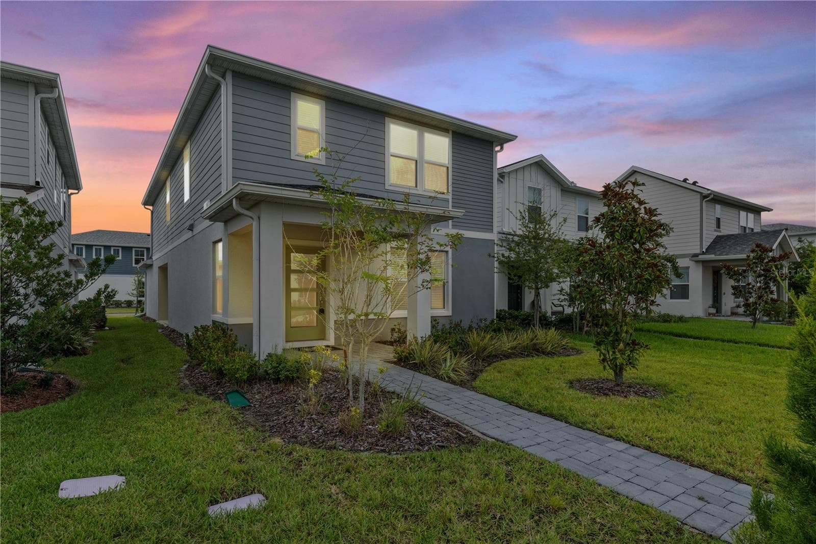 Single Family Residence at 10938 FELICITY ALY, ORLANDO, photo 2 of 53