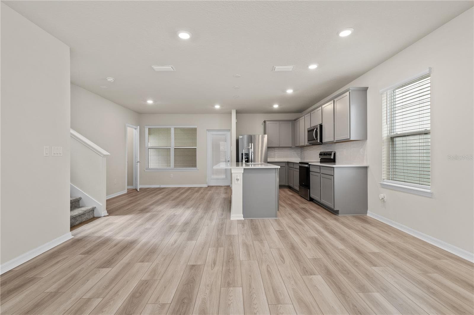 Single Family Residence at 10938 FELICITY ALY, ORLANDO, photo 5 of 53