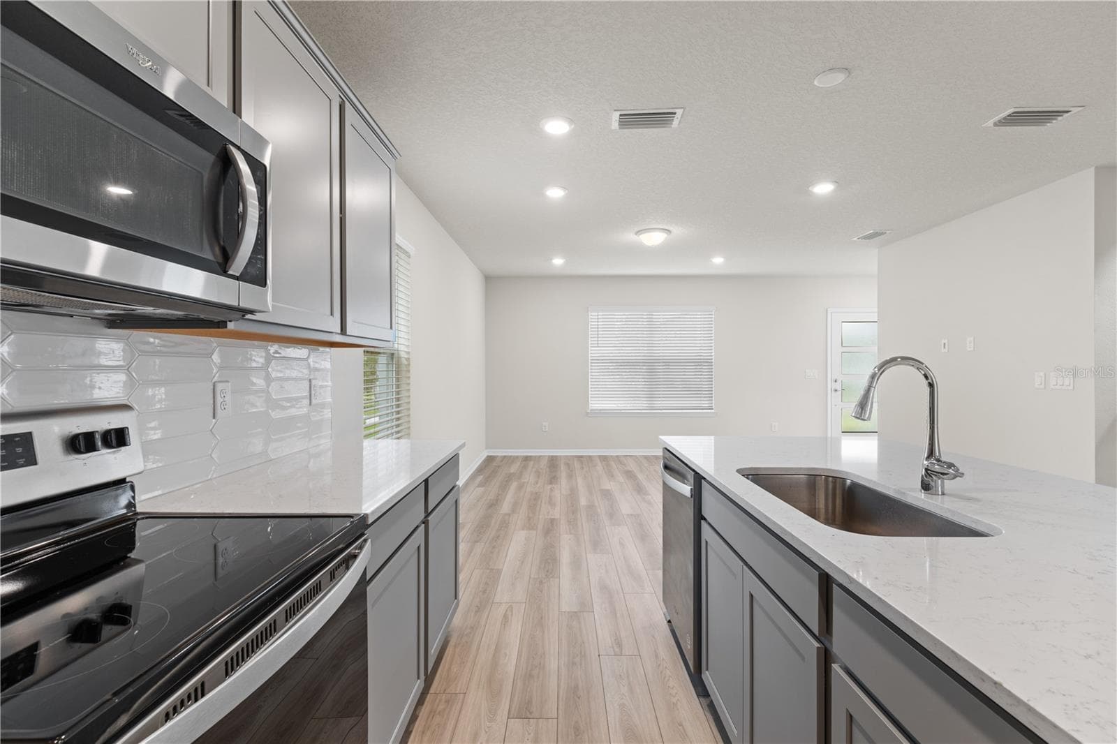 Single Family Residence at 10938 FELICITY ALY, ORLANDO, photo 12 of 53