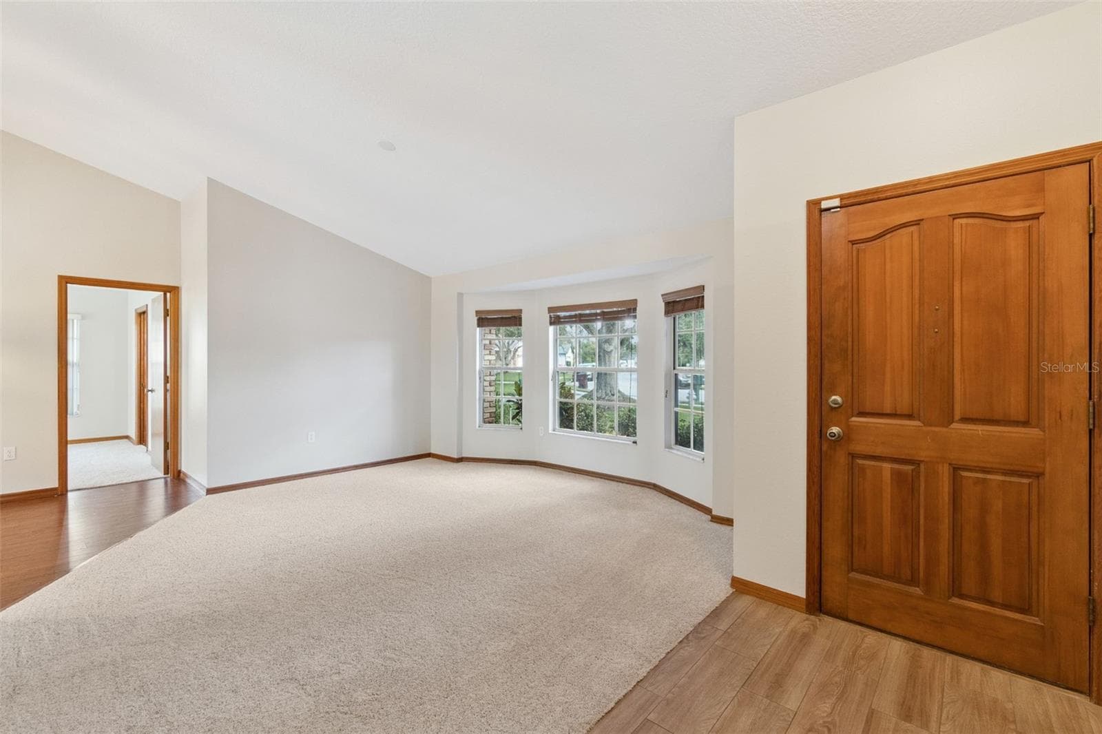 Front Door & Living Room - 1512 READE CIR, ST CLOUD