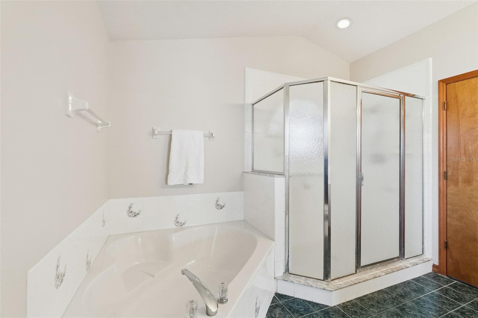 Primary Bathroom - 1512 READE CIR, ST CLOUD