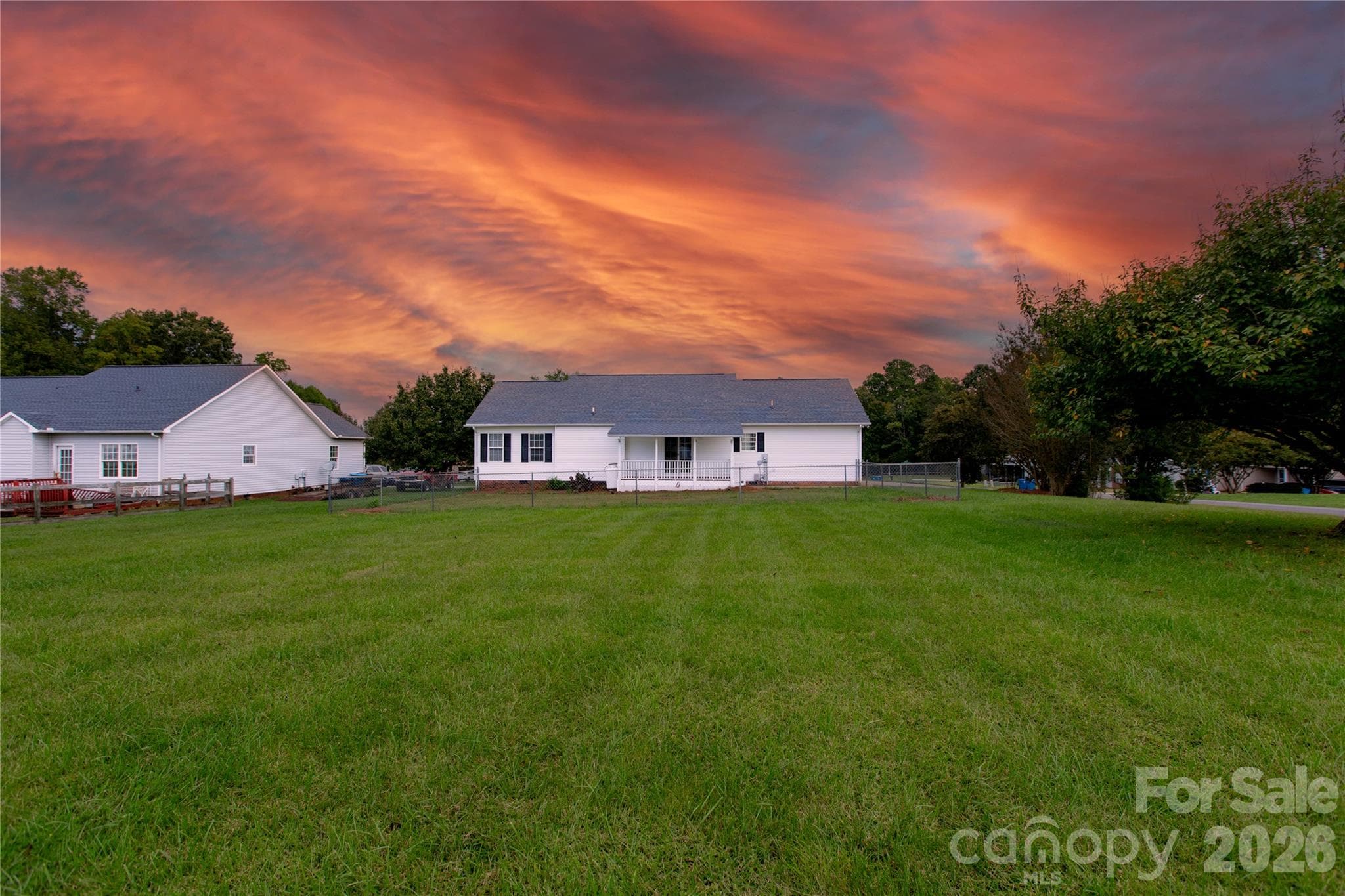 Single Family Residence at 124 Pepperstone Place, Mocksville, photo 38 of 46