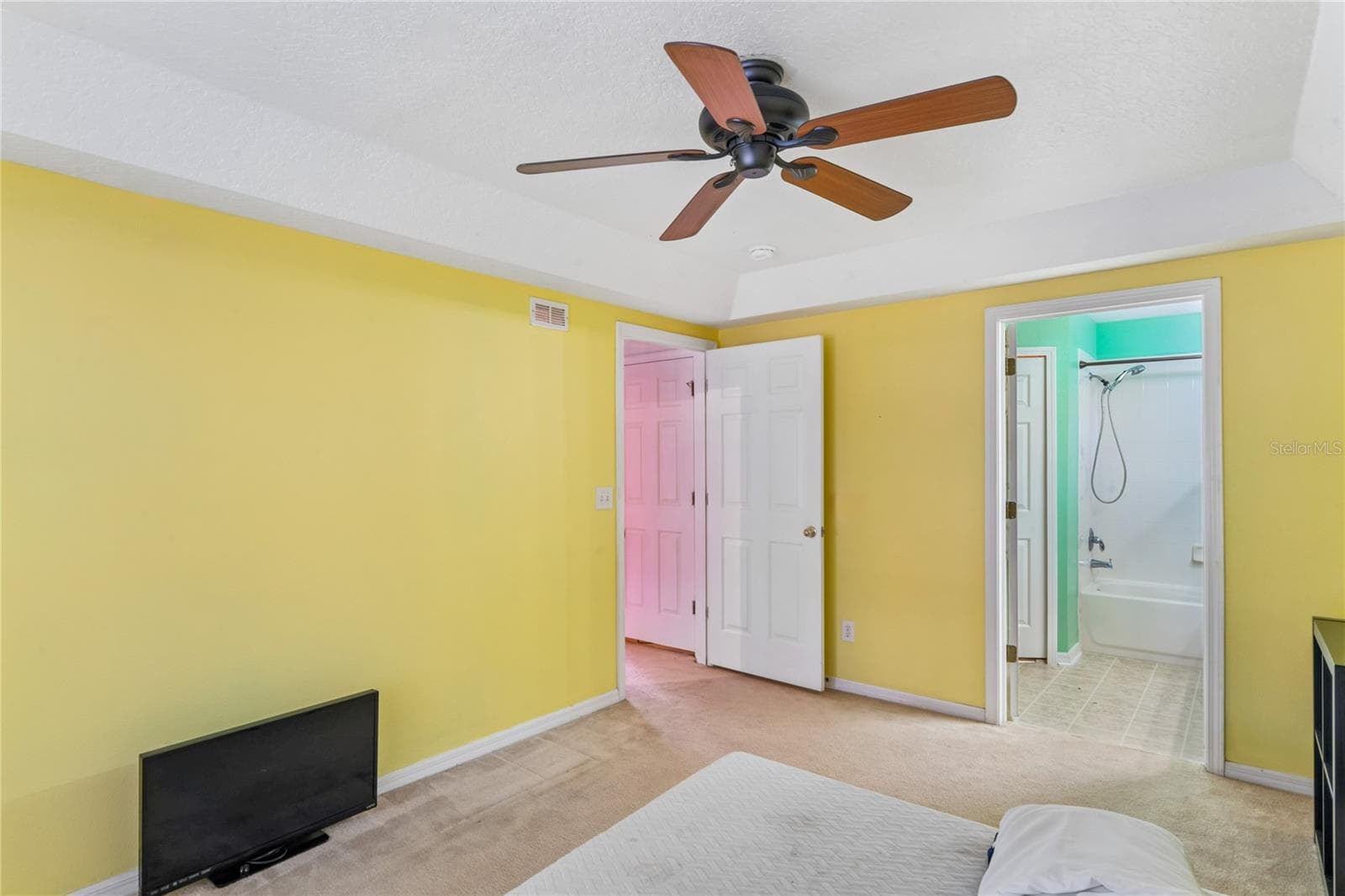 Single Family Residence at 7451 OXFORD GARDEN CIR, APOLLO BEACH, photo 12 of 26