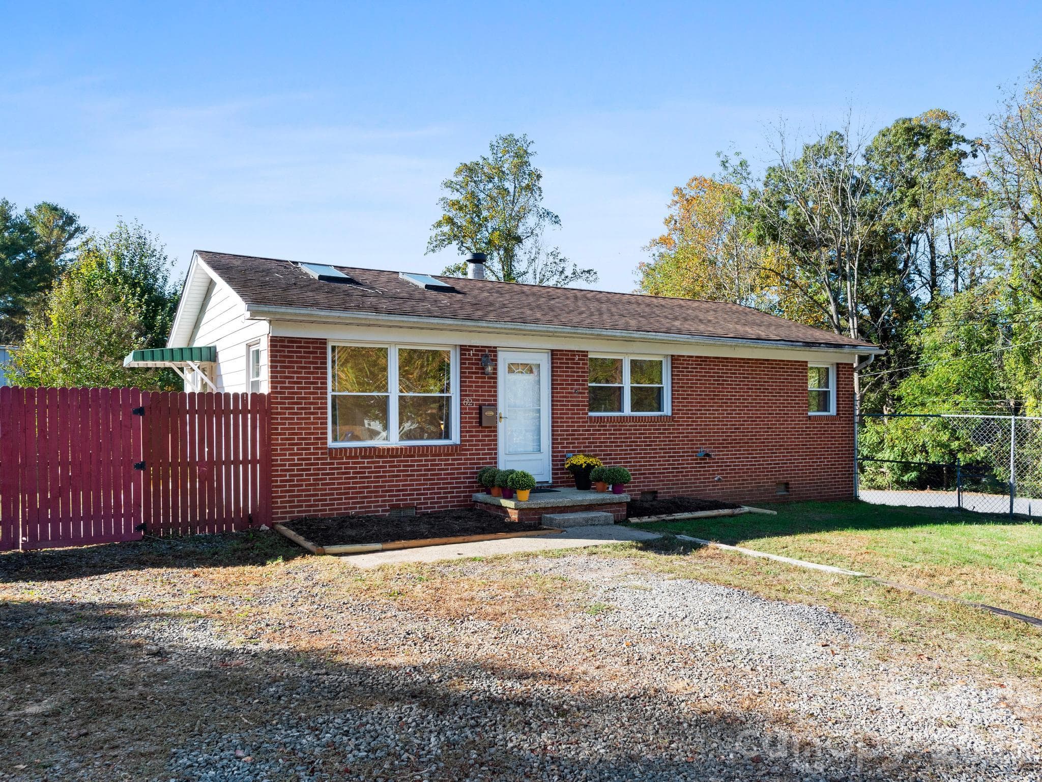 62 Deaverview Road