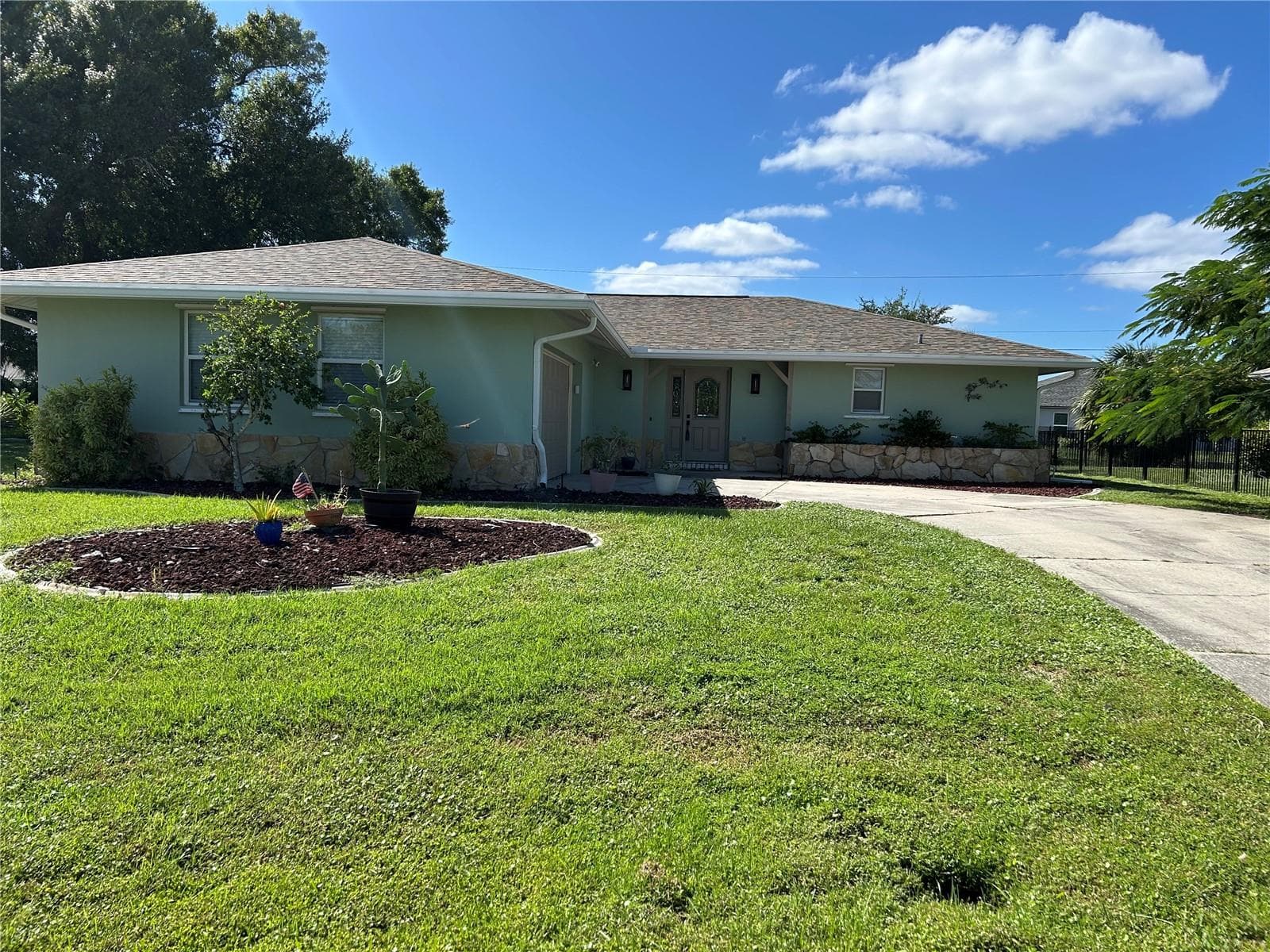 25226 PUERTA DR
