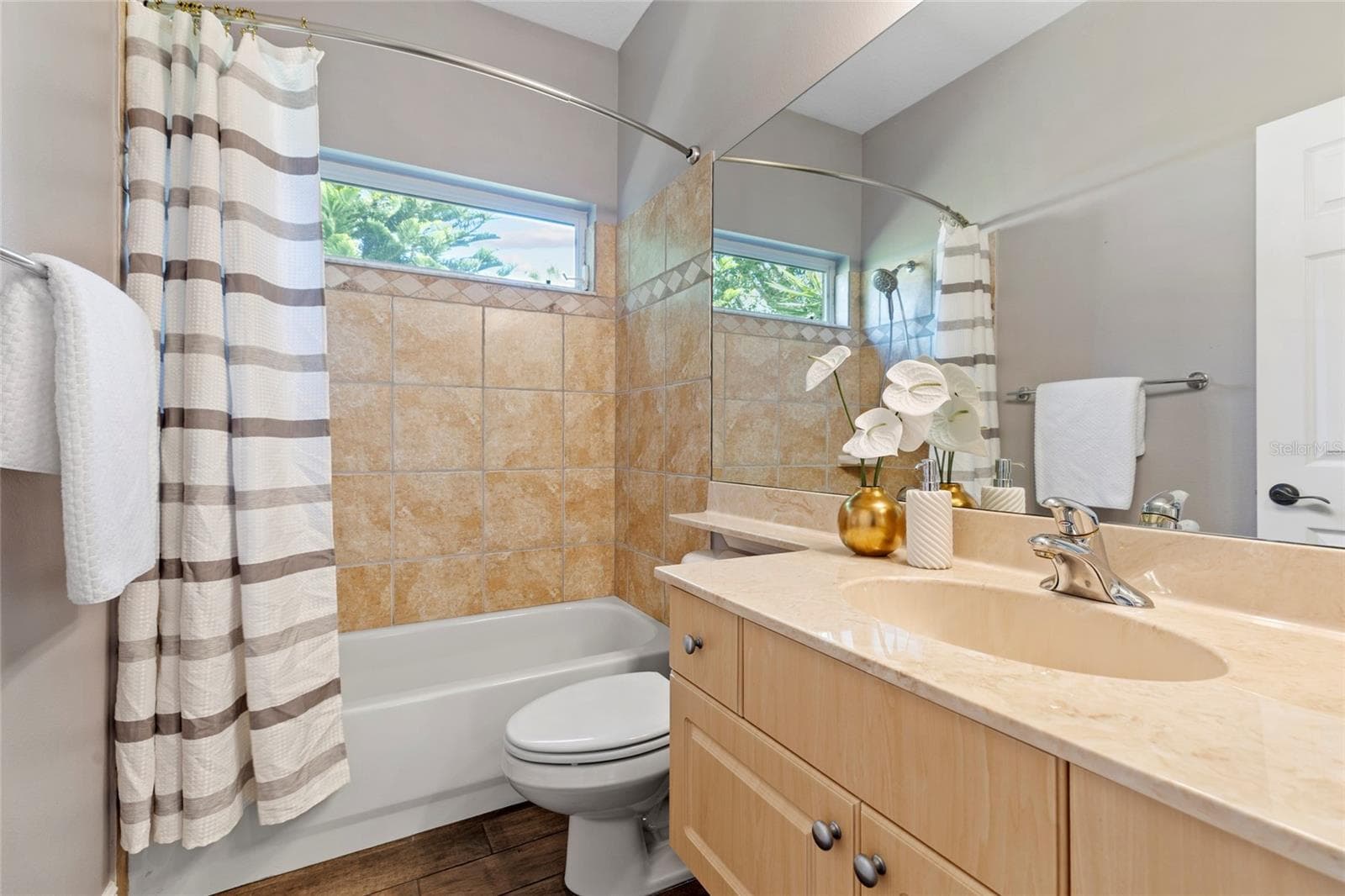 Single Family Residence at 19614 EAGLE CREST DR, LUTZ, photo 37 of 77