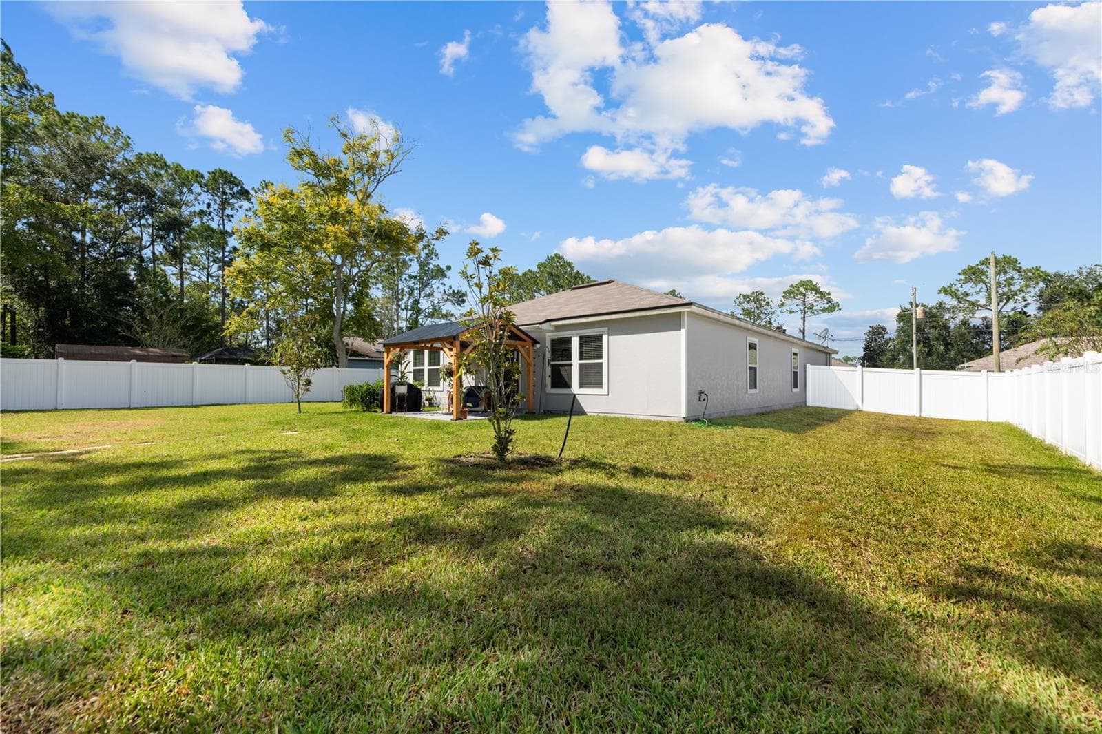 Single Family Residence at 98 RAEMOOR DR, PALM COAST, photo 30 of 38