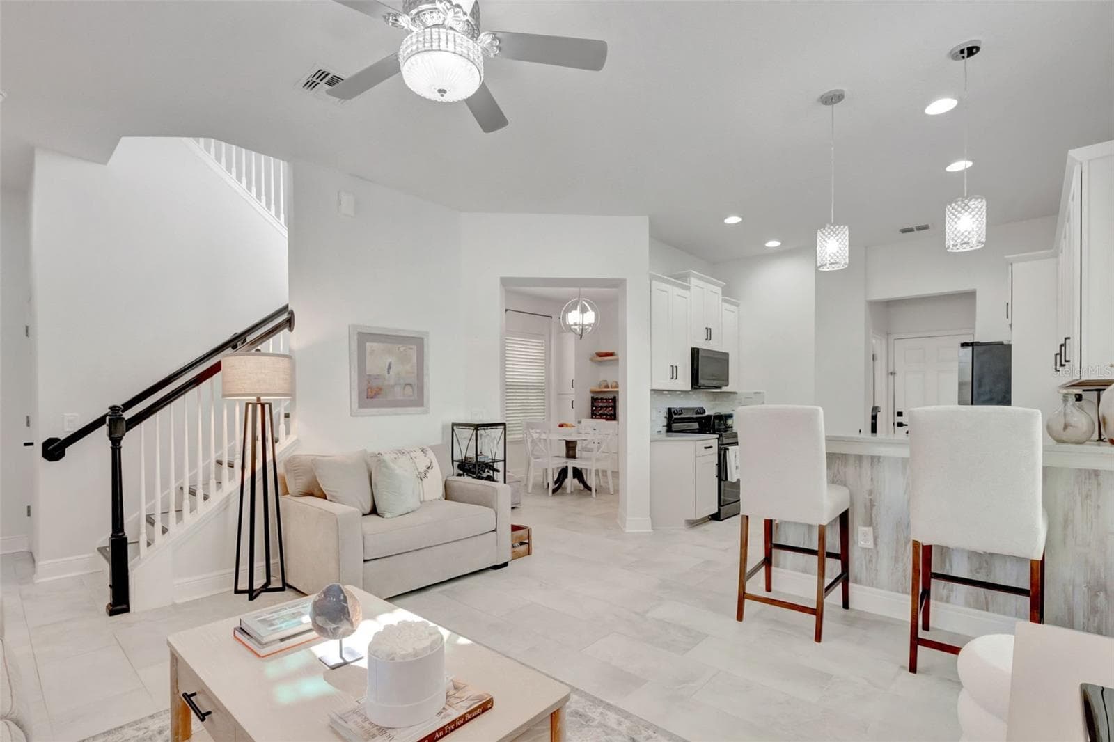 Single Family Residence at 4892 BEACH BLVD, ORLANDO, photo 9 of 28