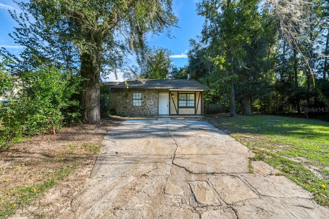 3811 STEWART WAY