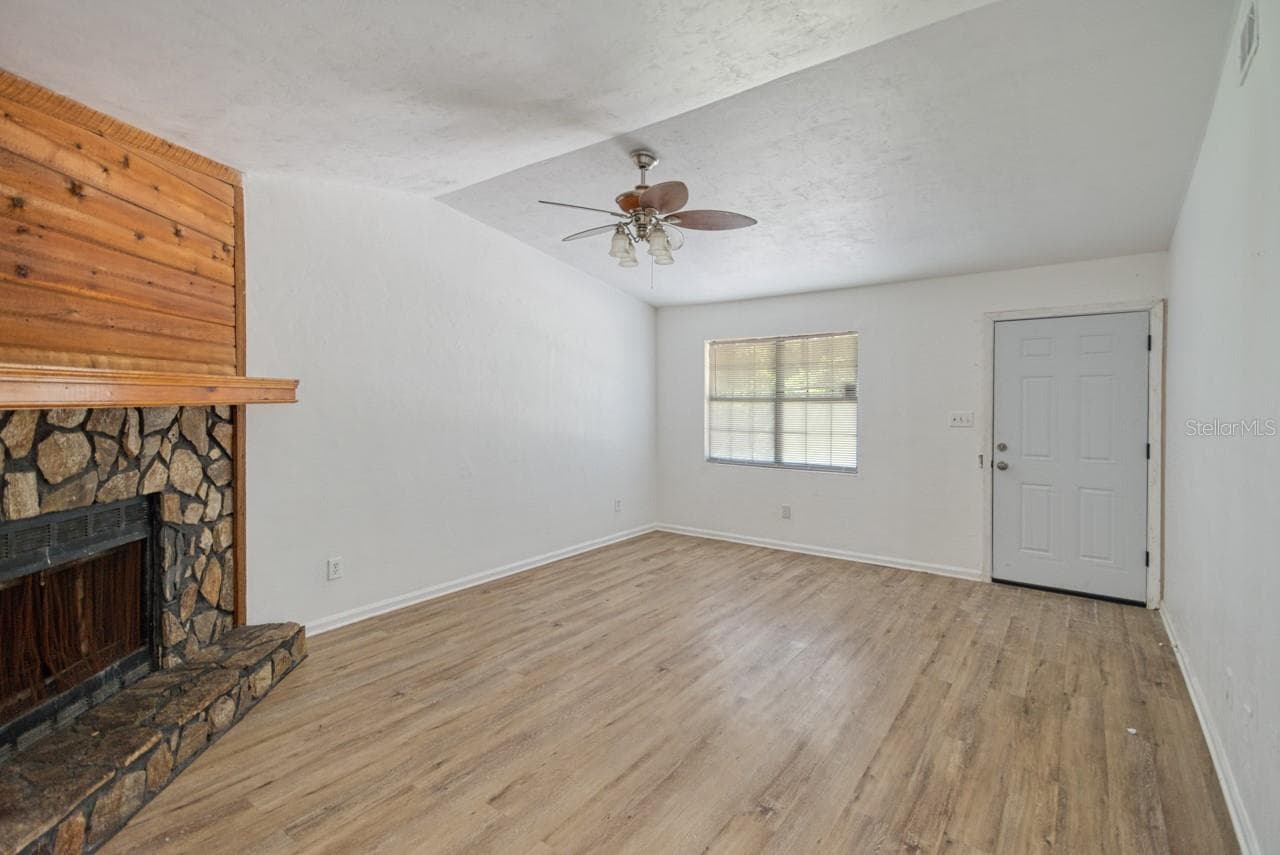 Townhouse at 3811 STEWART WAY, TALLAHASSEE, photo 8 of 31