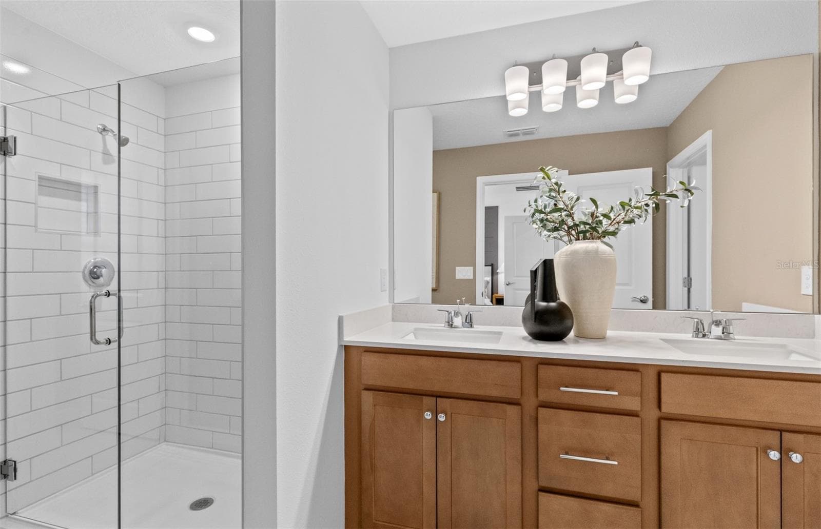 Model Home Design Only. Pictures and furnishings are for illustrative purposes only. Elevations, colors and options may vary. Furniture is for model home staging only. - 14078 WARD ROAD, ORLANDO