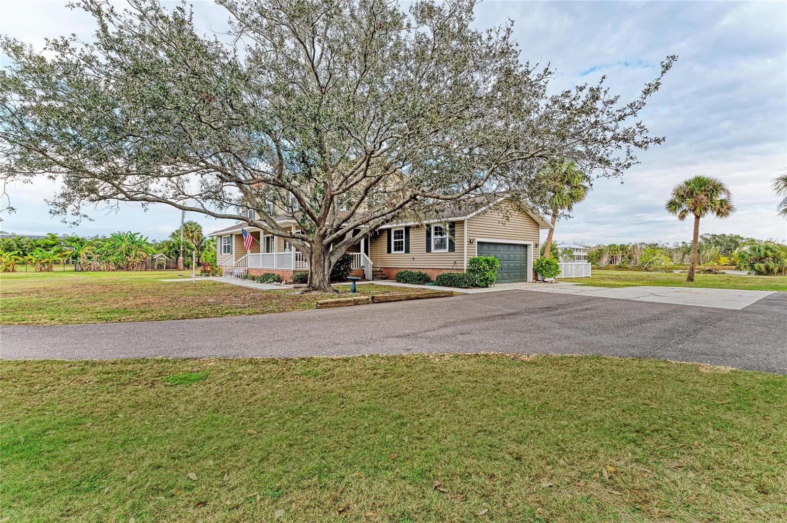 Single Family Residence at 1914 24TH AVE W, PALMETTO, photo 7 of 57