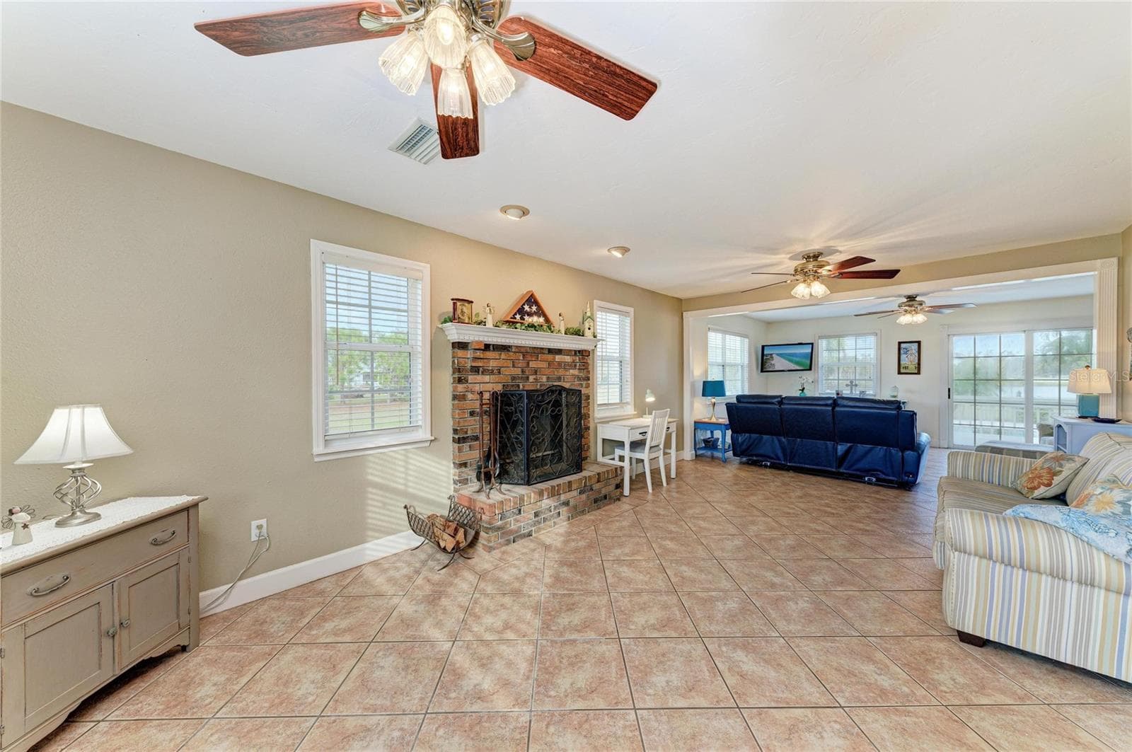 Single Family Residence at 1914 24TH AVE W, PALMETTO, photo 11 of 57