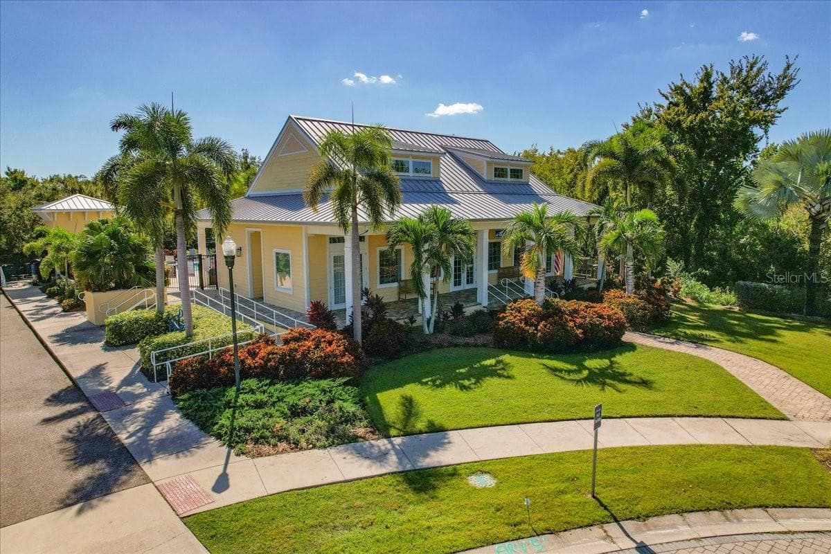 Single Family Residence at 5118 COASTAL SCENE DR, APOLLO BEACH, photo 65 of 87