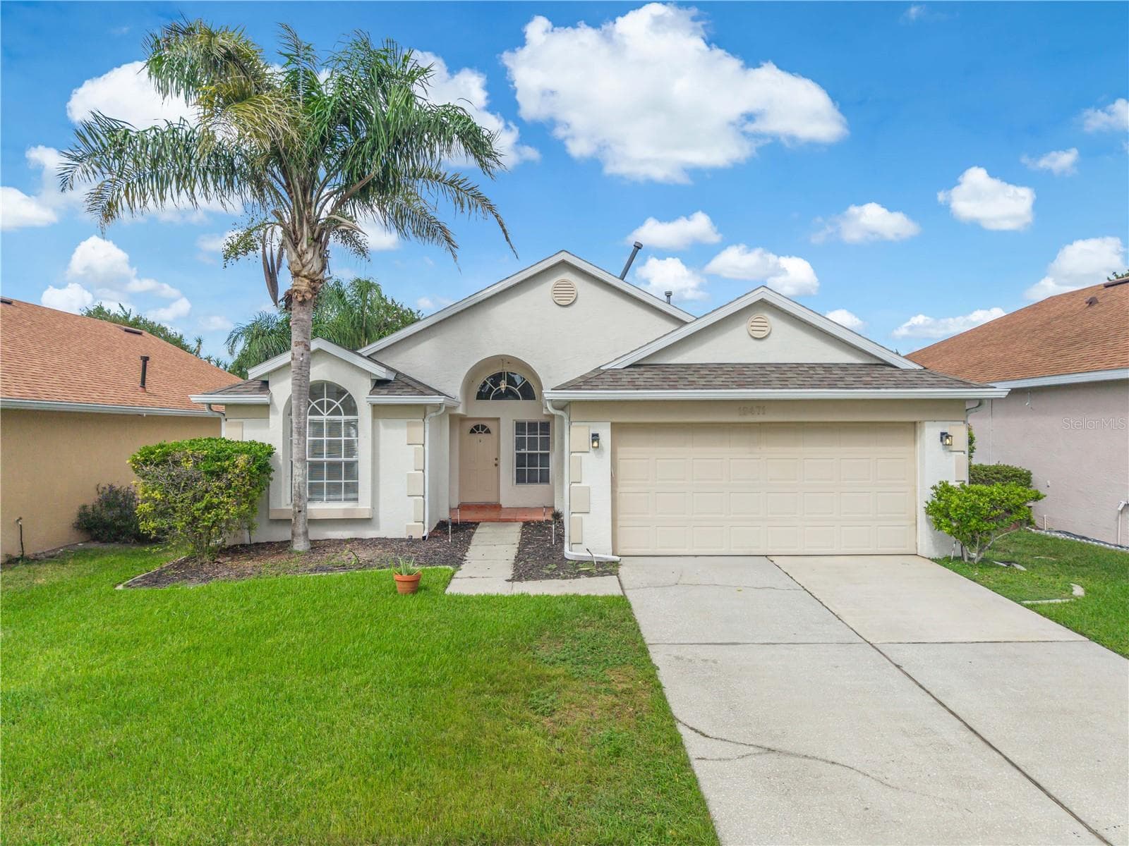 Single Family Residence at 12471 CASTLEMAIN TRL, ORLANDO, photo 2 of 43