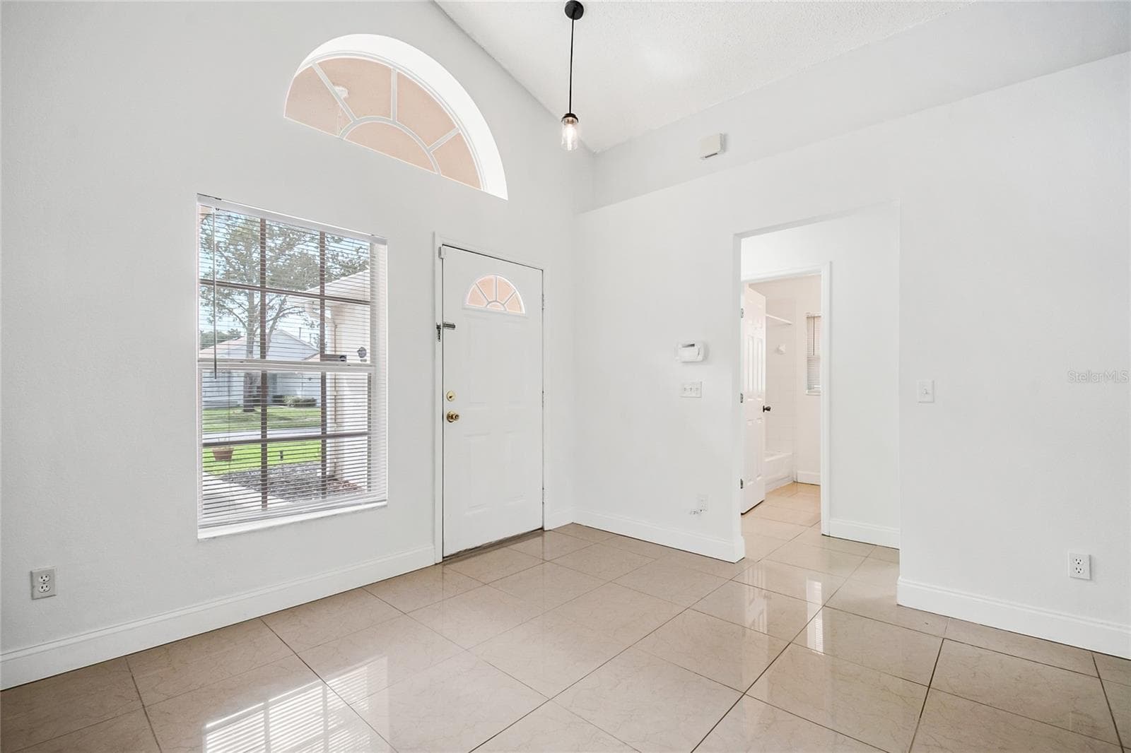Single Family Residence at 12471 CASTLEMAIN TRL, ORLANDO, photo 15 of 43