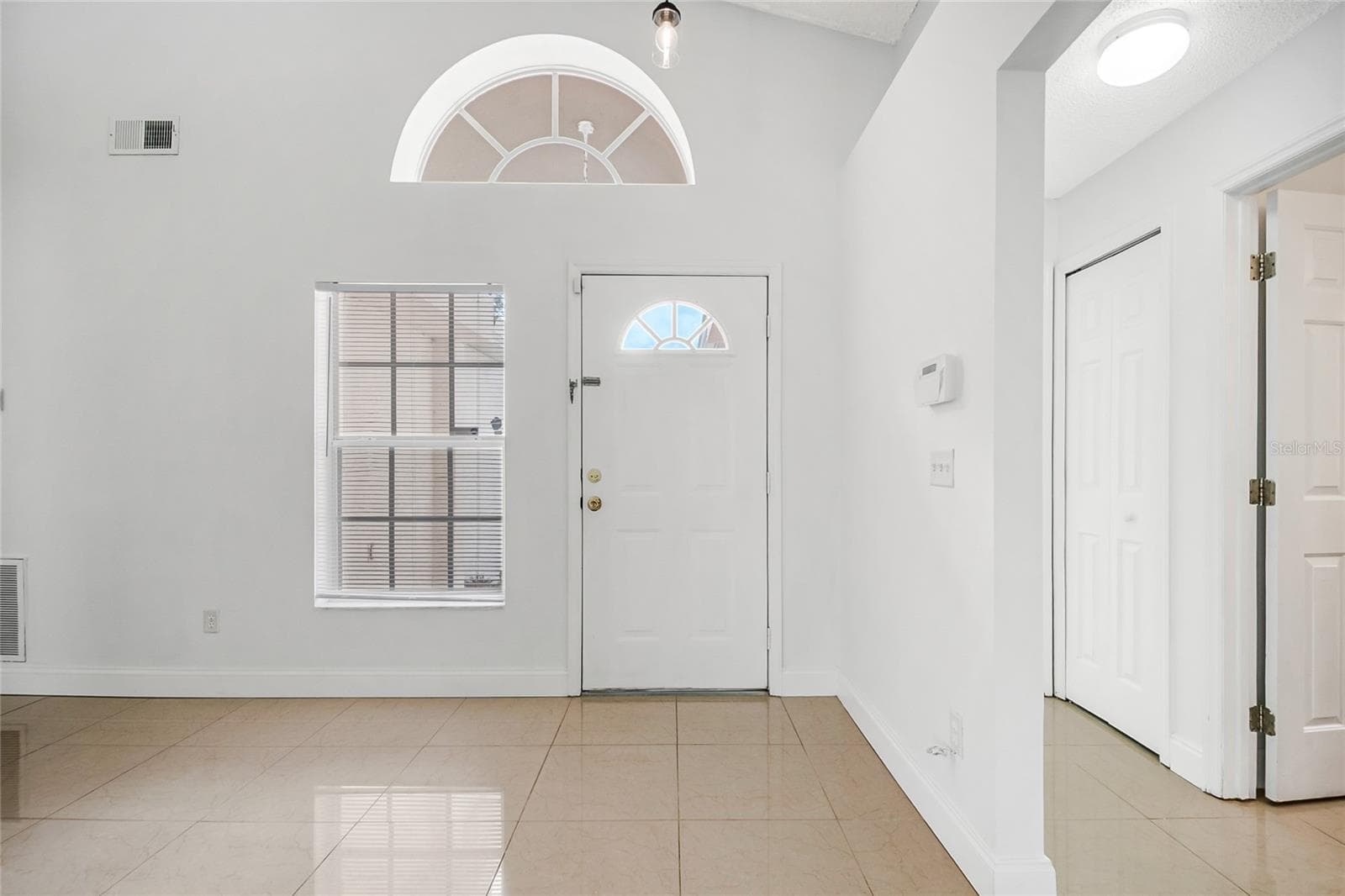 Single Family Residence at 12471 CASTLEMAIN TRL, ORLANDO, photo 16 of 43