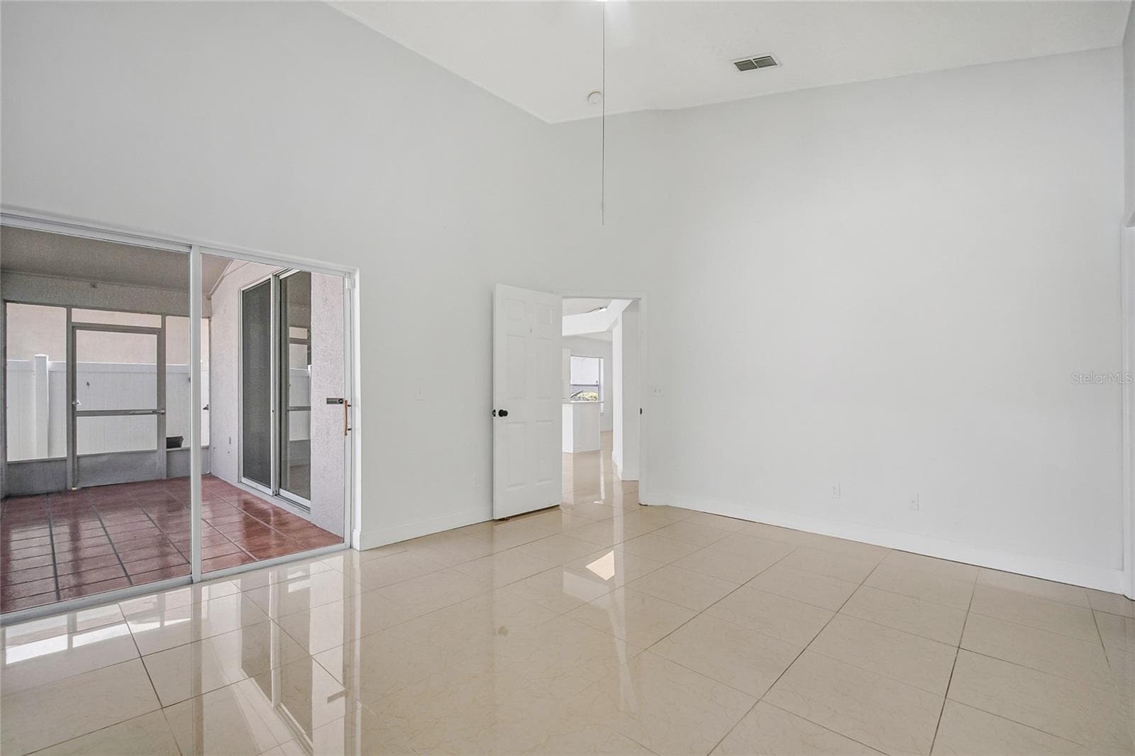 MASTER BEDROOM - 12471 CASTLEMAIN TRL, ORLANDO