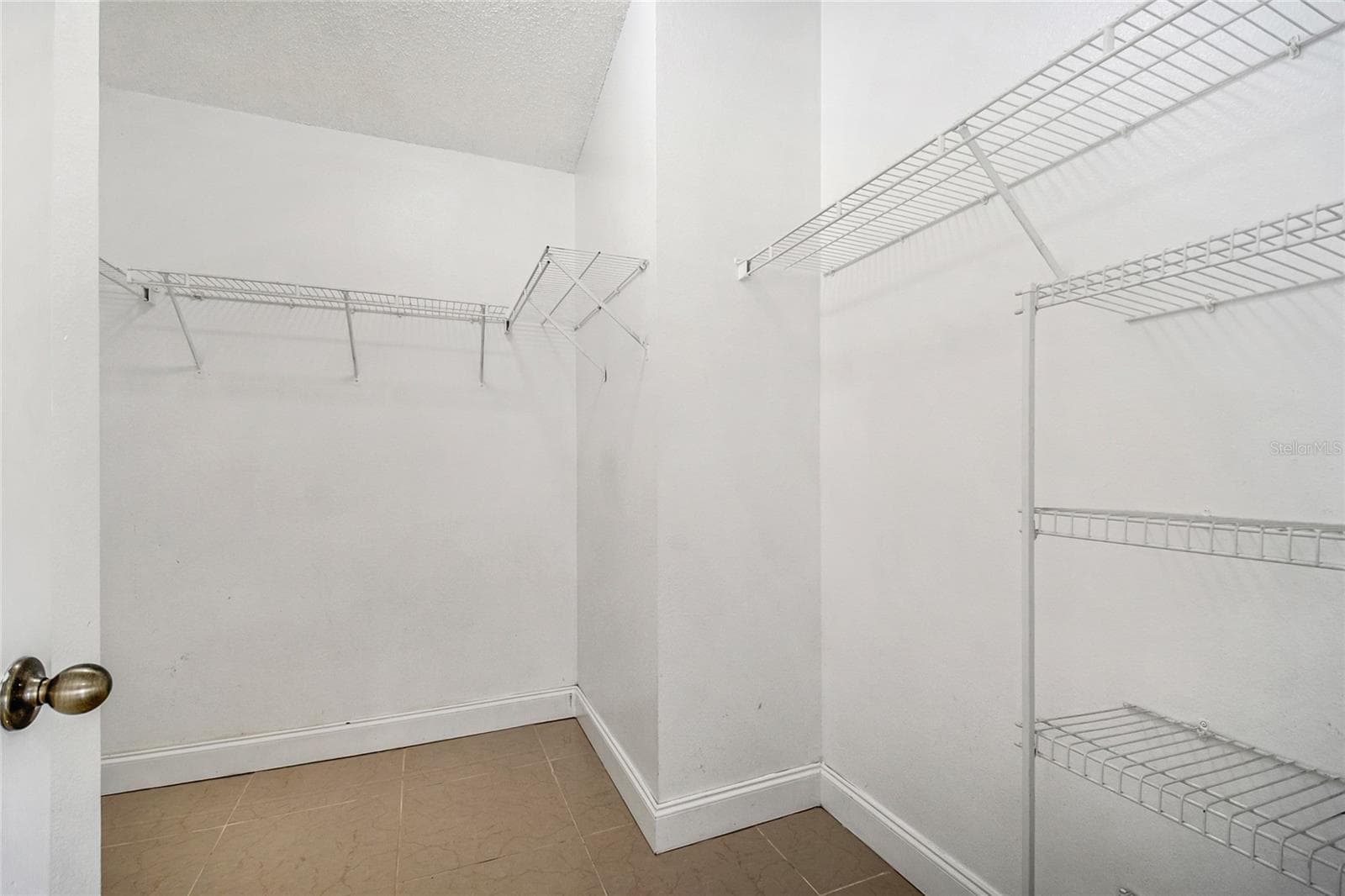 MASTER CLOSET - 12471 CASTLEMAIN TRL, ORLANDO