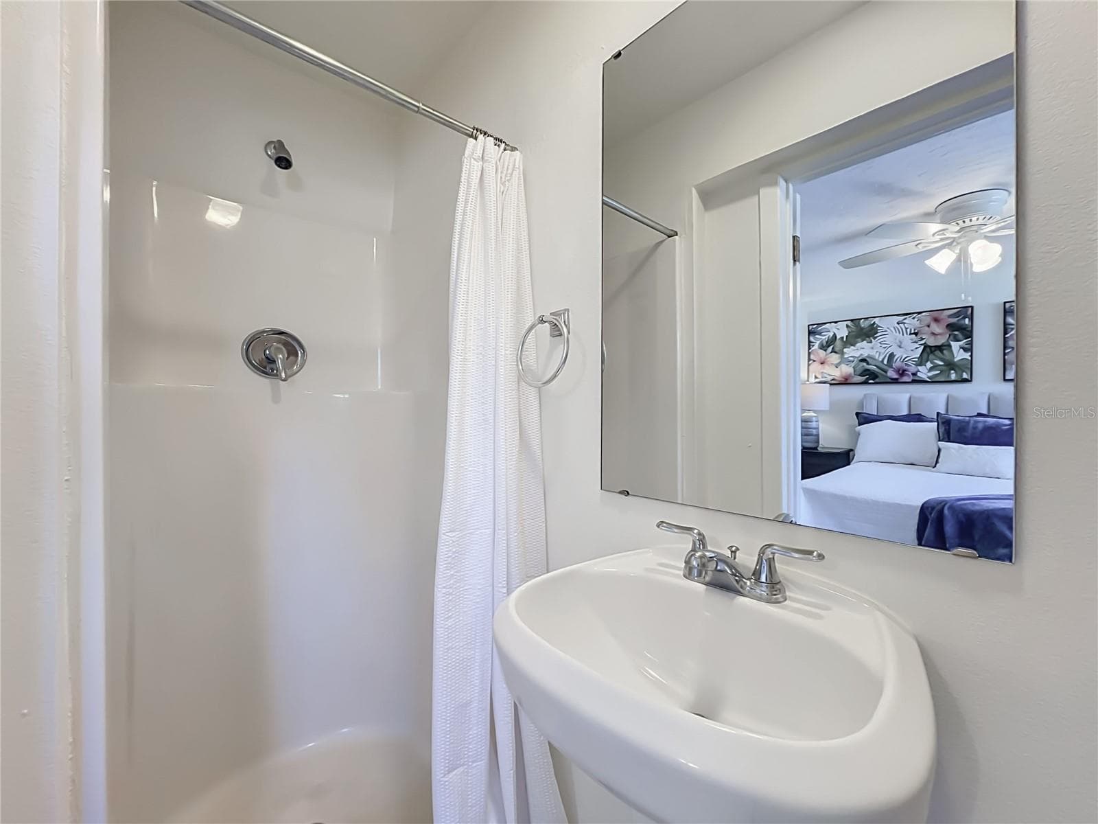 Primary Ensuite Bathroom - 5939 DOGWOOD DR, ORLANDO