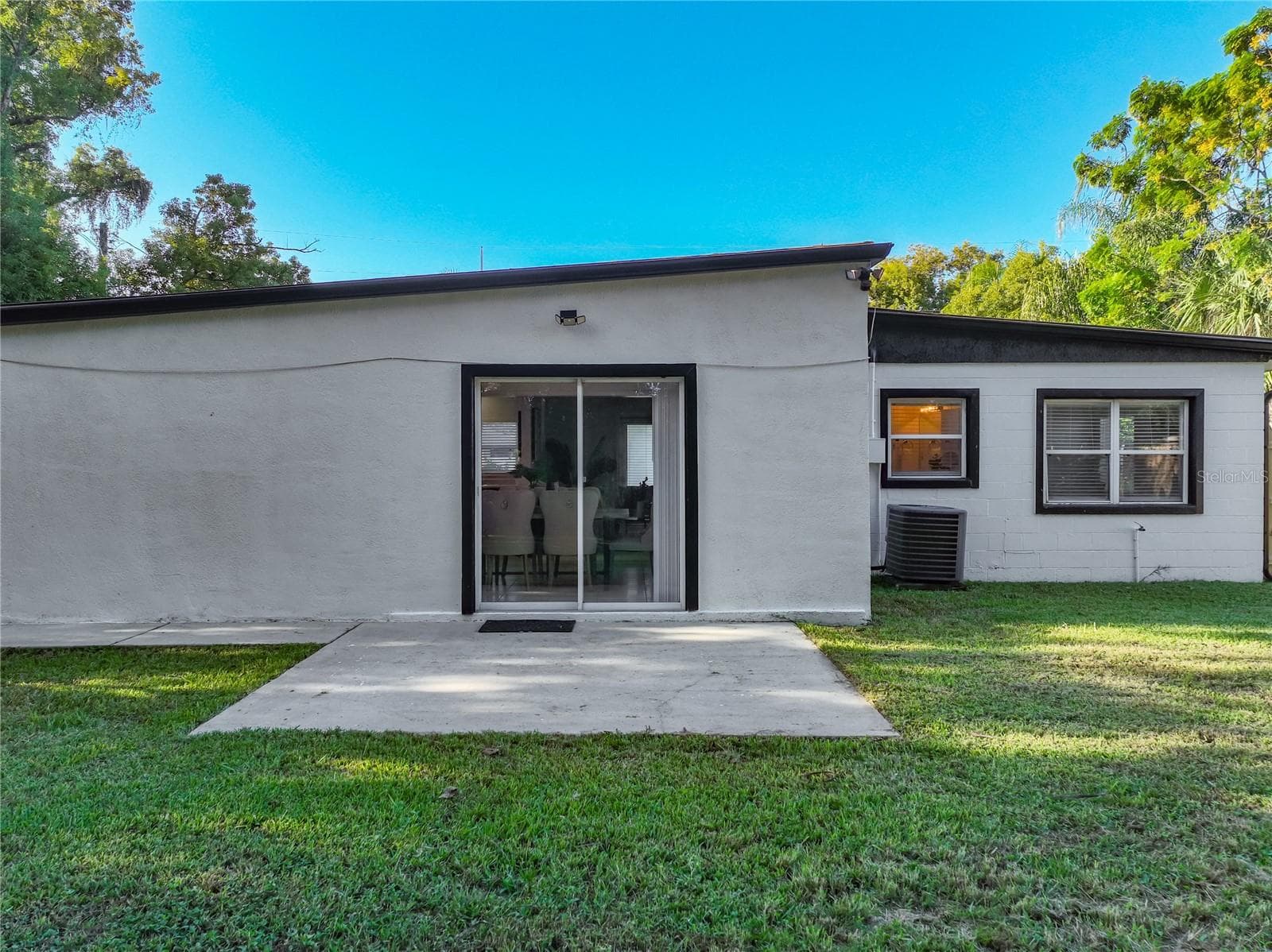 Patio outside Dining Room sliding doors - 5939 DOGWOOD DR, ORLANDO