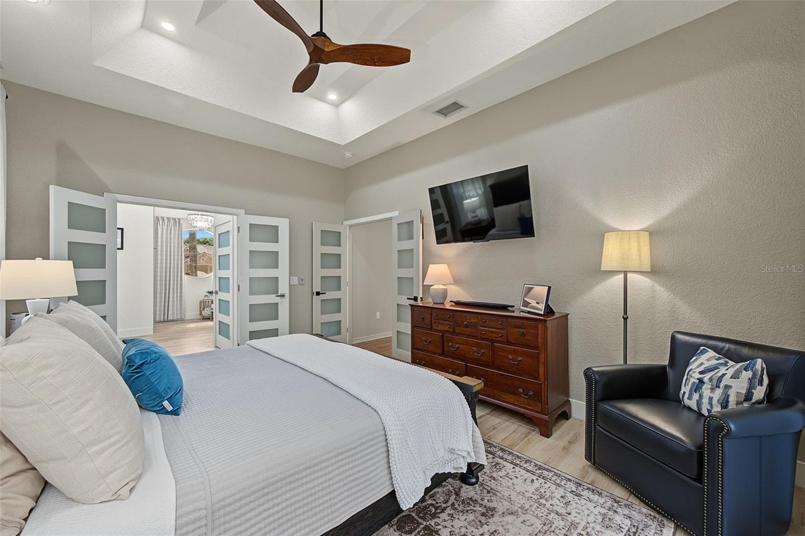 Single Family Residence at 1829 FOXBORO CT, OLDSMAR, photo 7 of 57