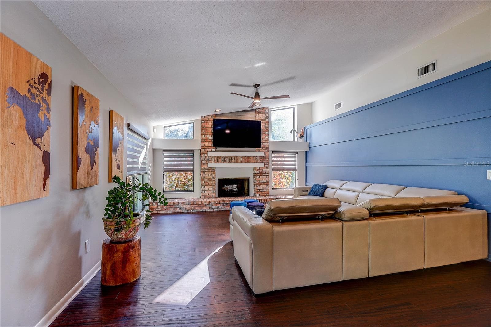Single Family Residence at 3929 BUCKINGHAM LOOP DR, VALRICO, photo 11 of 31