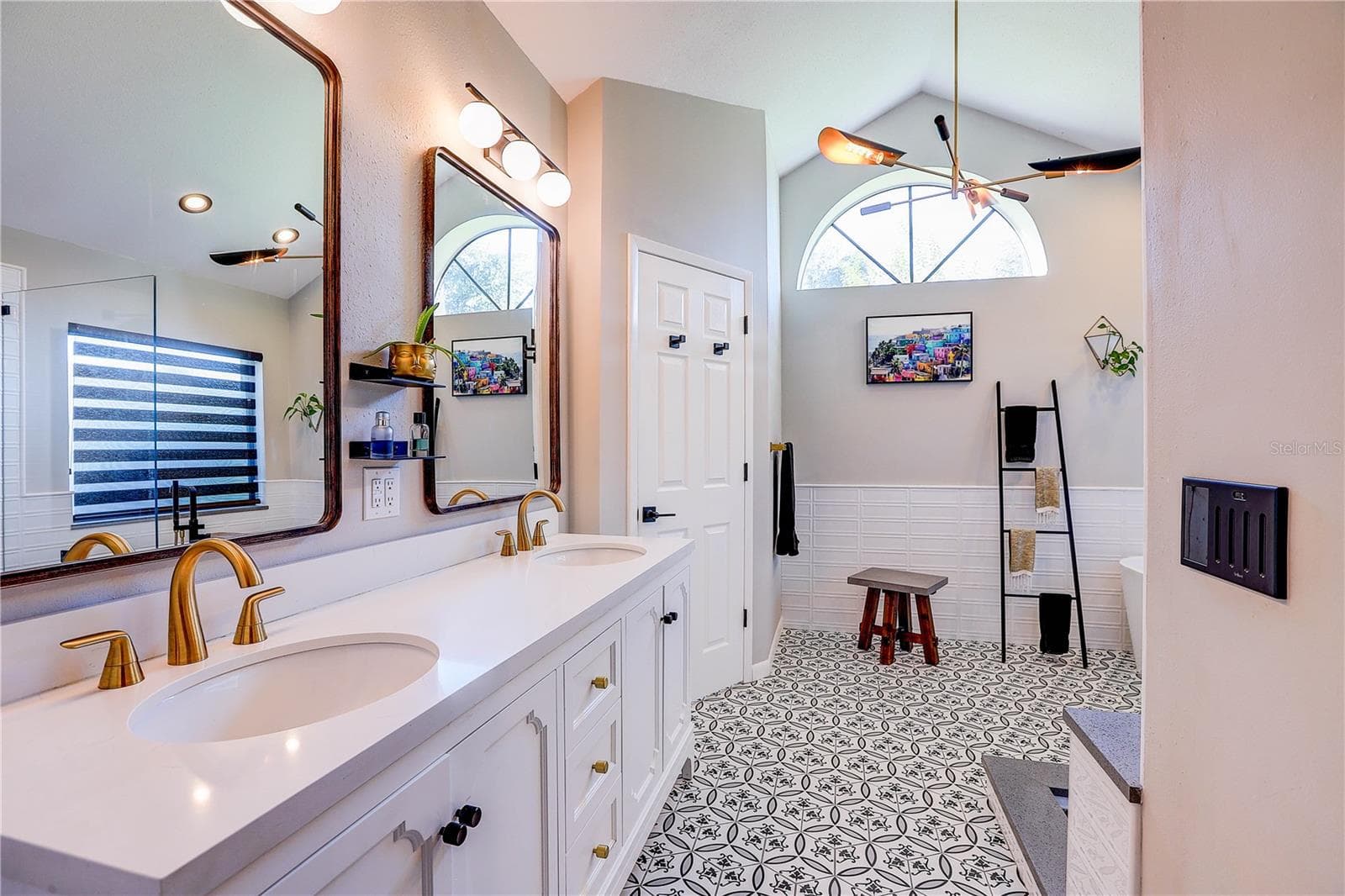 Single Family Residence at 3929 BUCKINGHAM LOOP DR, VALRICO, photo 14 of 31