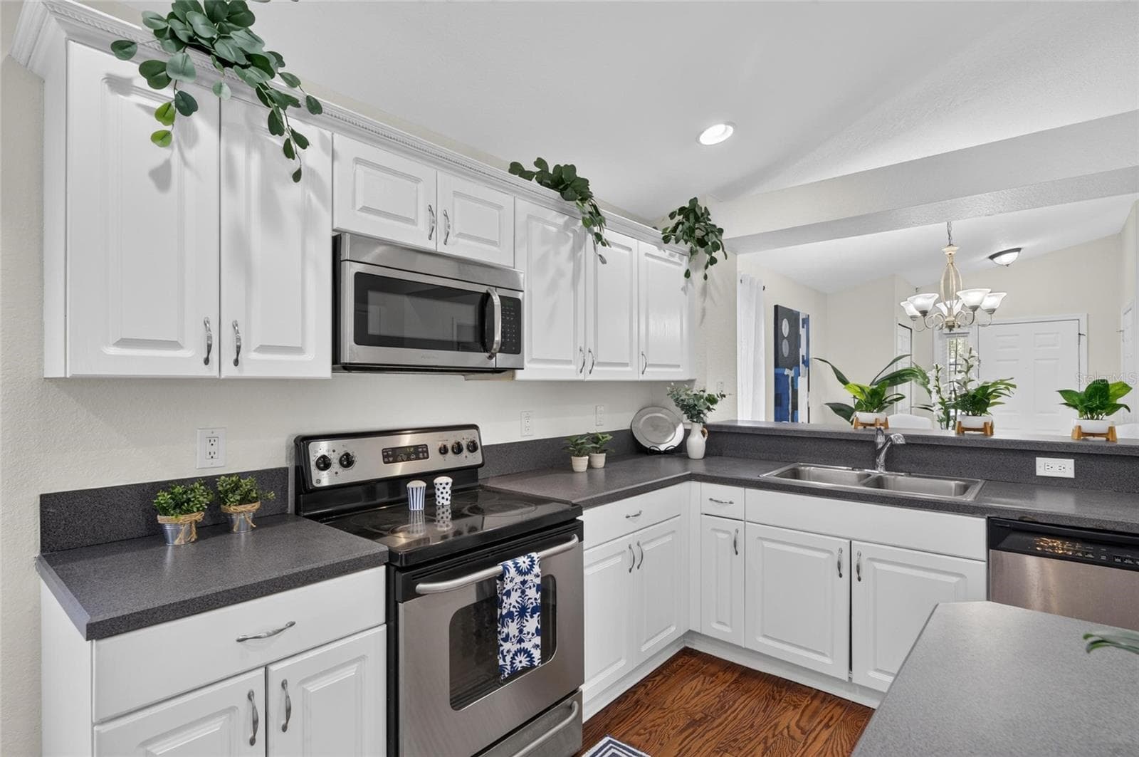 Single Family Residence at 11517 CRESTLAKE VILLAGE DR, RIVERVIEW, photo 10 of 51