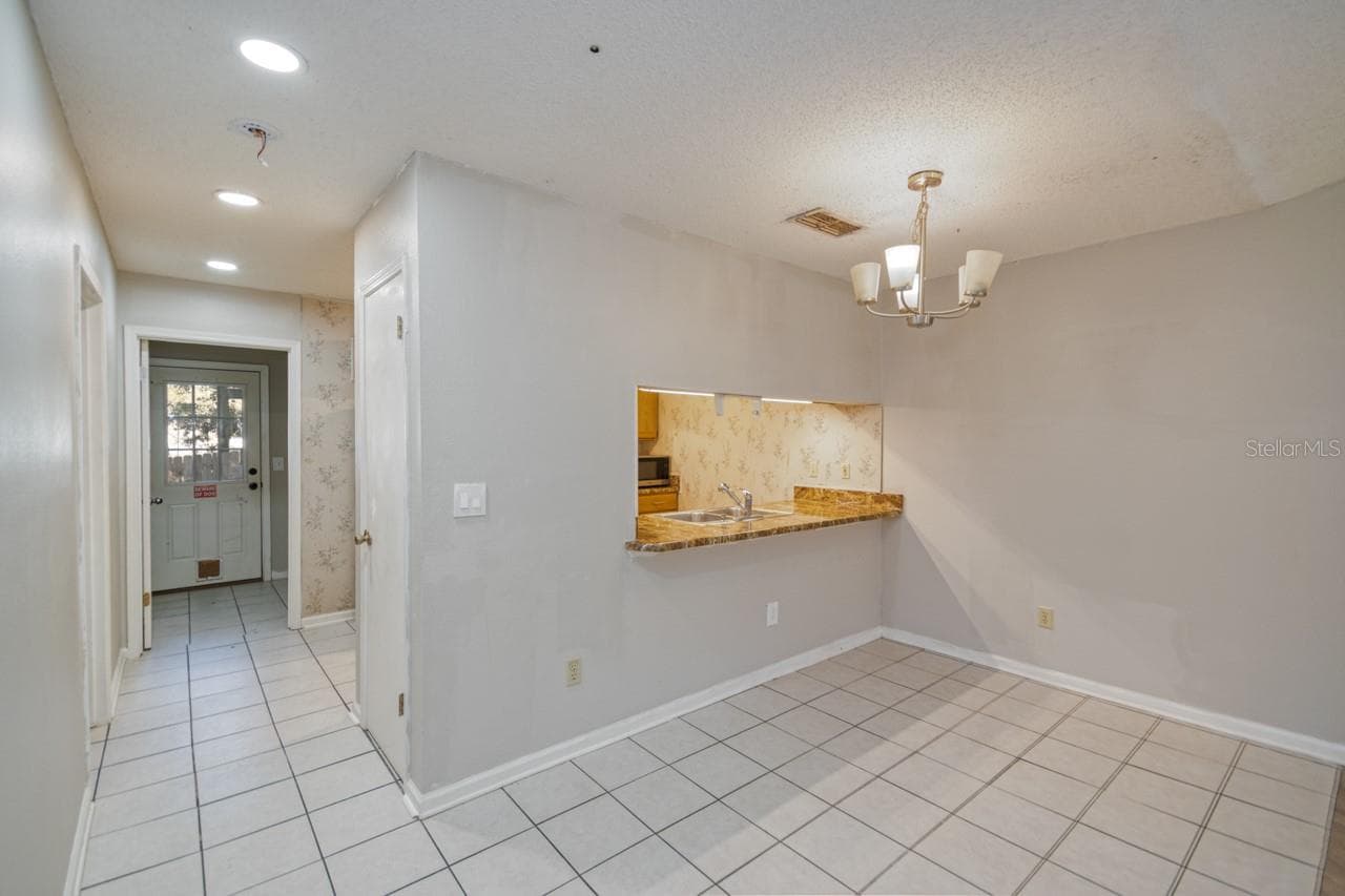 Townhouse at 1960 CARP LN, TALLAHASSEE, photo 7 of 29