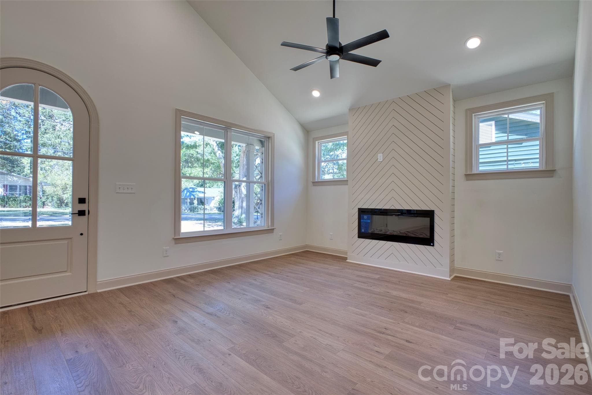 Single Family Residence at 162 Shurley Street, Rock Hill, photo 7 of 39