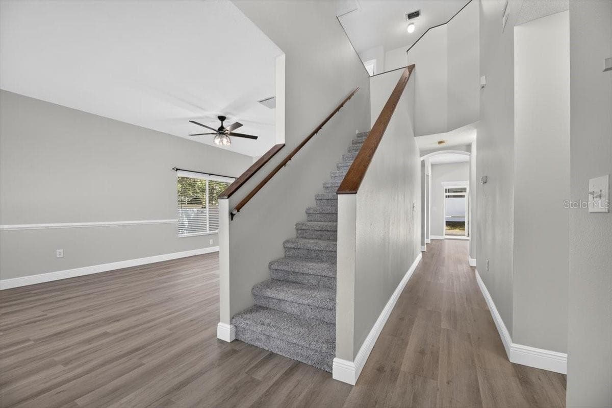 Front Entrance - 10807 HOFFNER EDGE DR, RIVERVIEW