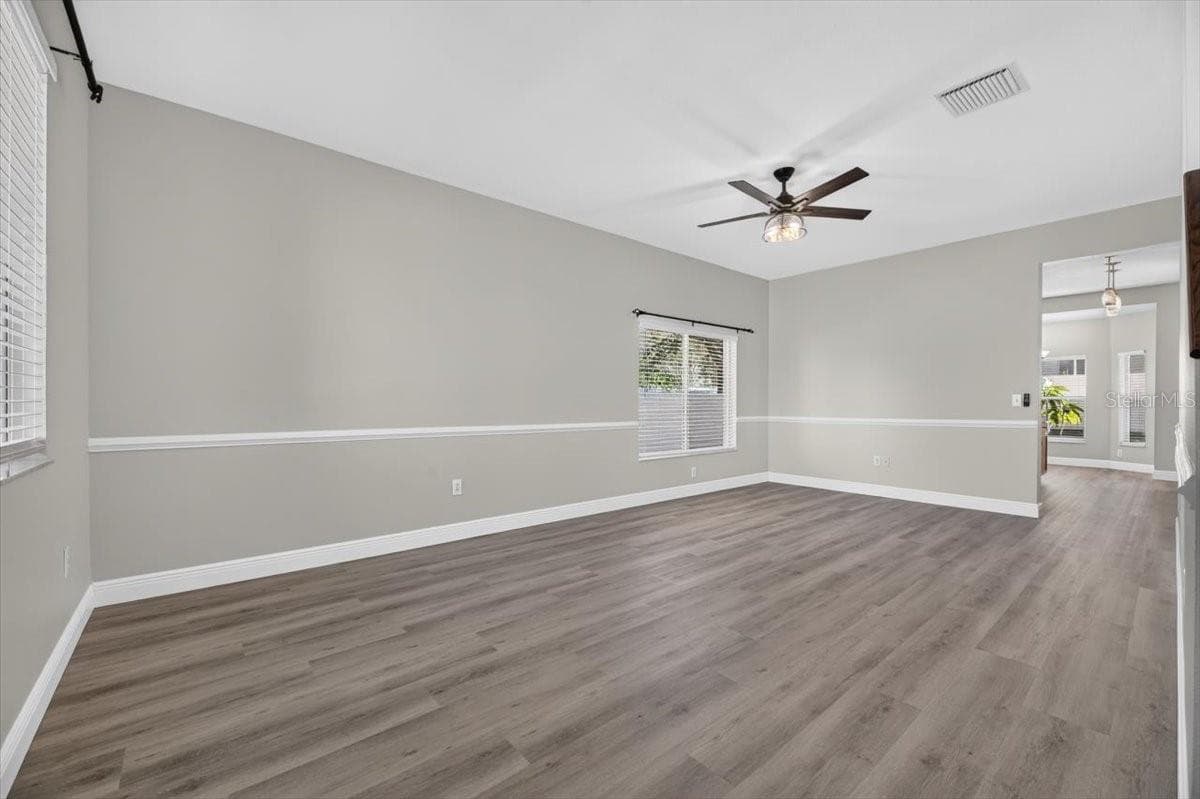Front Living Room - 10807 HOFFNER EDGE DR, RIVERVIEW