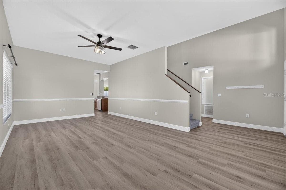 Front Living Room - 10807 HOFFNER EDGE DR, RIVERVIEW