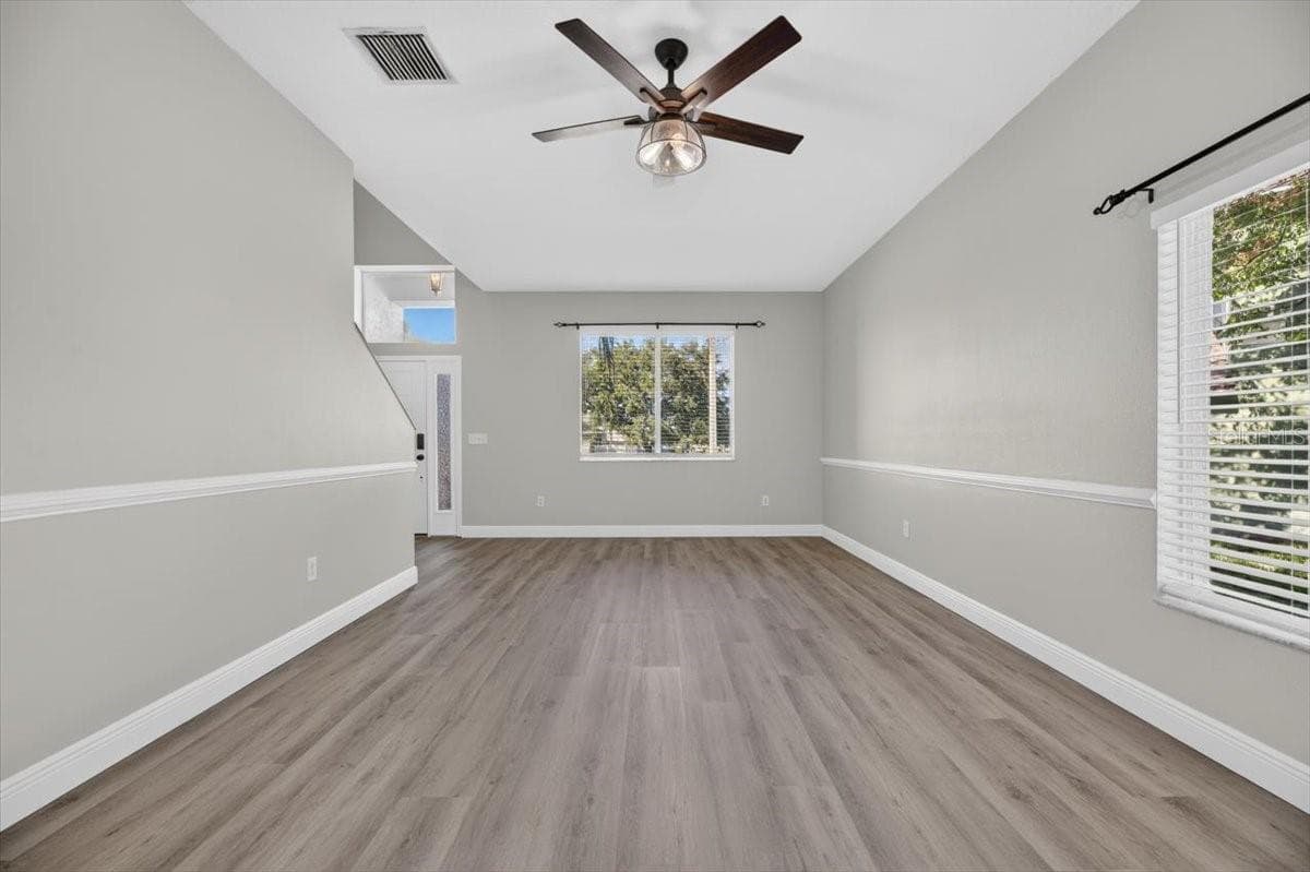 Front Living Room - 10807 HOFFNER EDGE DR, RIVERVIEW