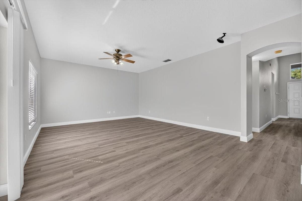 Back Living Room/ Den - 10807 HOFFNER EDGE DR, RIVERVIEW