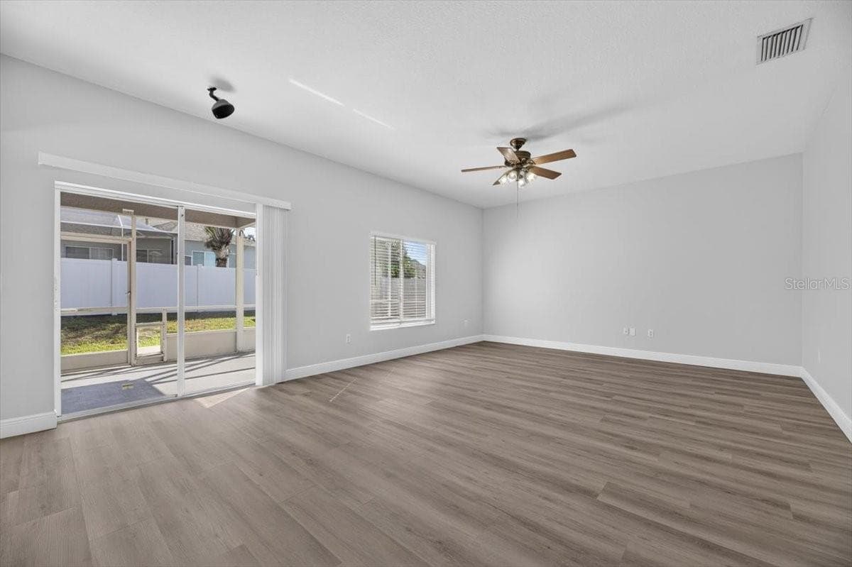 Back Living Room/ Den - 10807 HOFFNER EDGE DR, RIVERVIEW