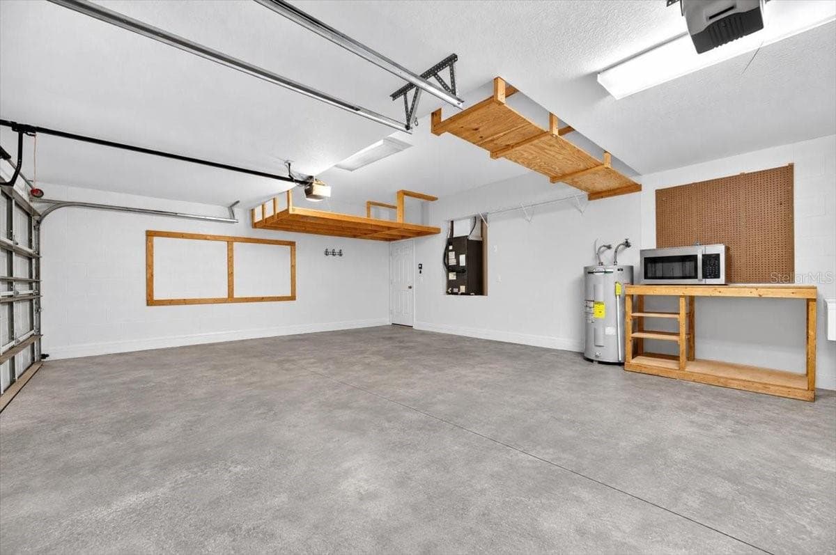 3 Car Garage - 10807 HOFFNER EDGE DR, RIVERVIEW