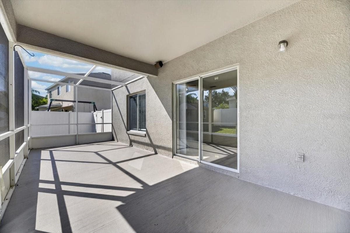 Screened-In Patio - 10807 HOFFNER EDGE DR, RIVERVIEW