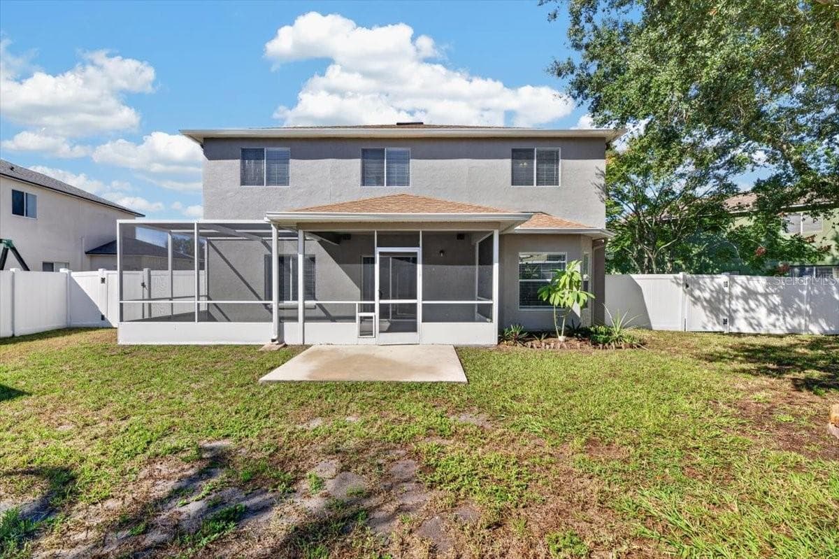 Screened-In Patio - 10807 HOFFNER EDGE DR, RIVERVIEW