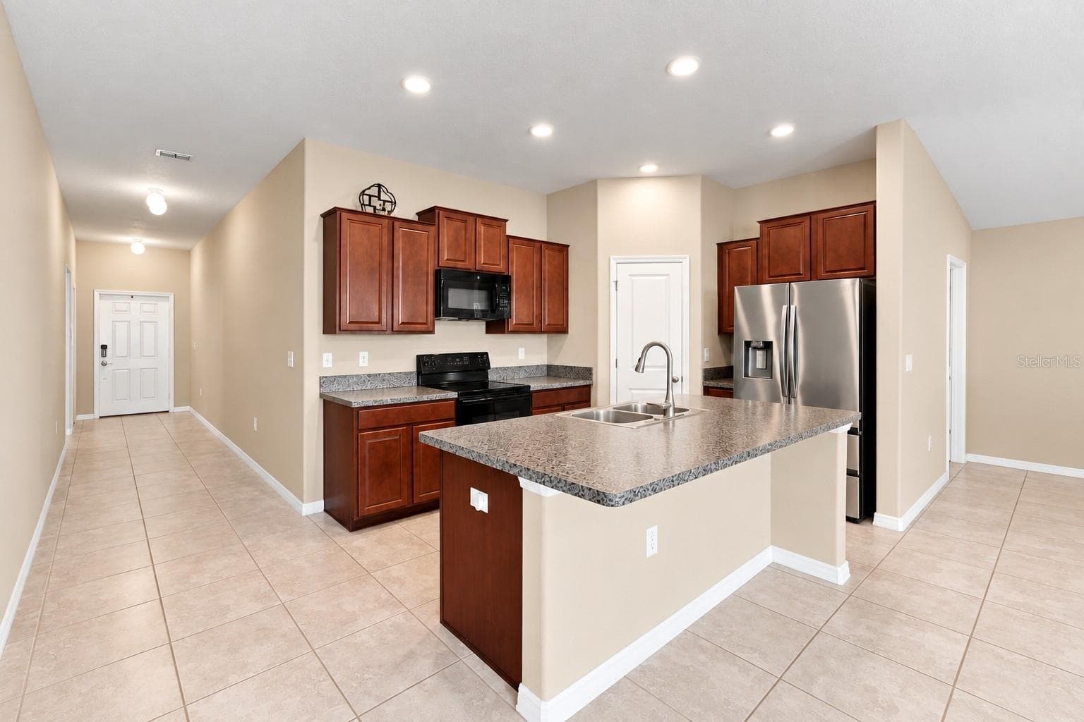 Single Family Residence at 3808 KEARSNEY ABBEY CIR, DOVER, photo 6 of 35