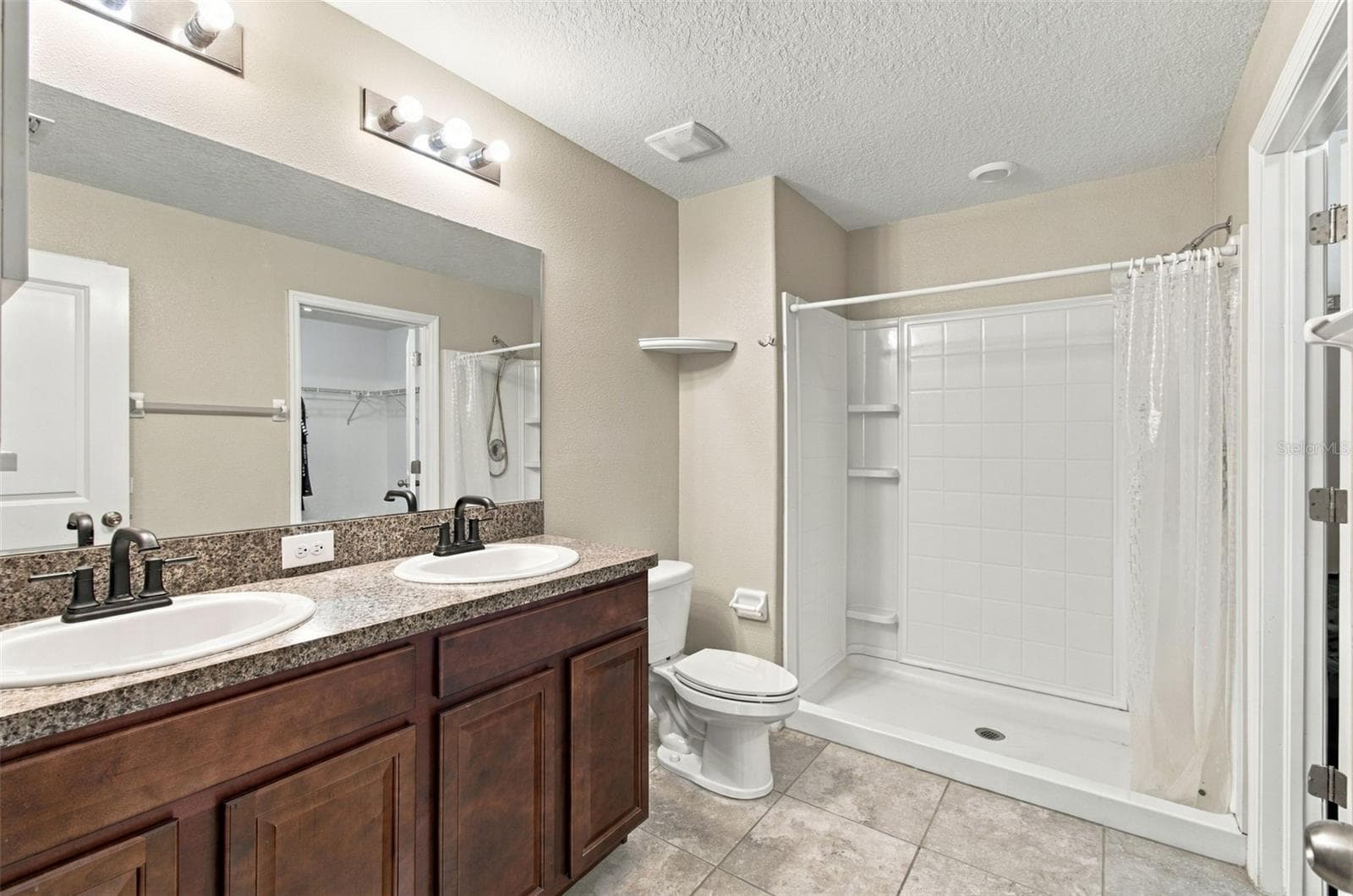 Single Family Residence at 3808 KEARSNEY ABBEY CIR, DOVER, photo 21 of 35