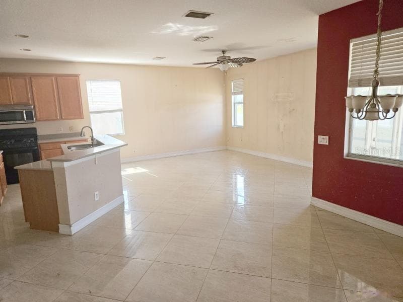 Single Family Residence at 20126 NOB OAK AVE, TAMPA, photo 4 of 17