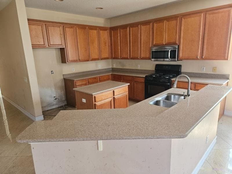 Single Family Residence at 20126 NOB OAK AVE, TAMPA, photo 5 of 17