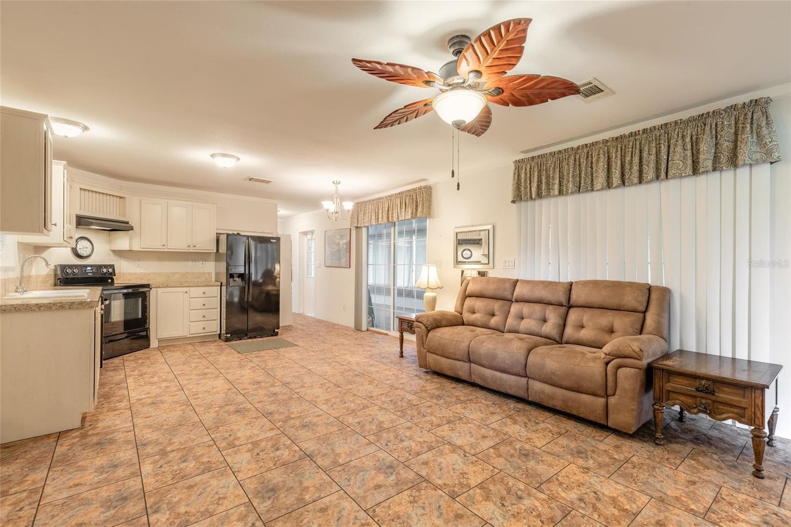 Manufactured Home at 632 N TYMBER CREEK RD, ORMOND BEACH, photo 16 of 47